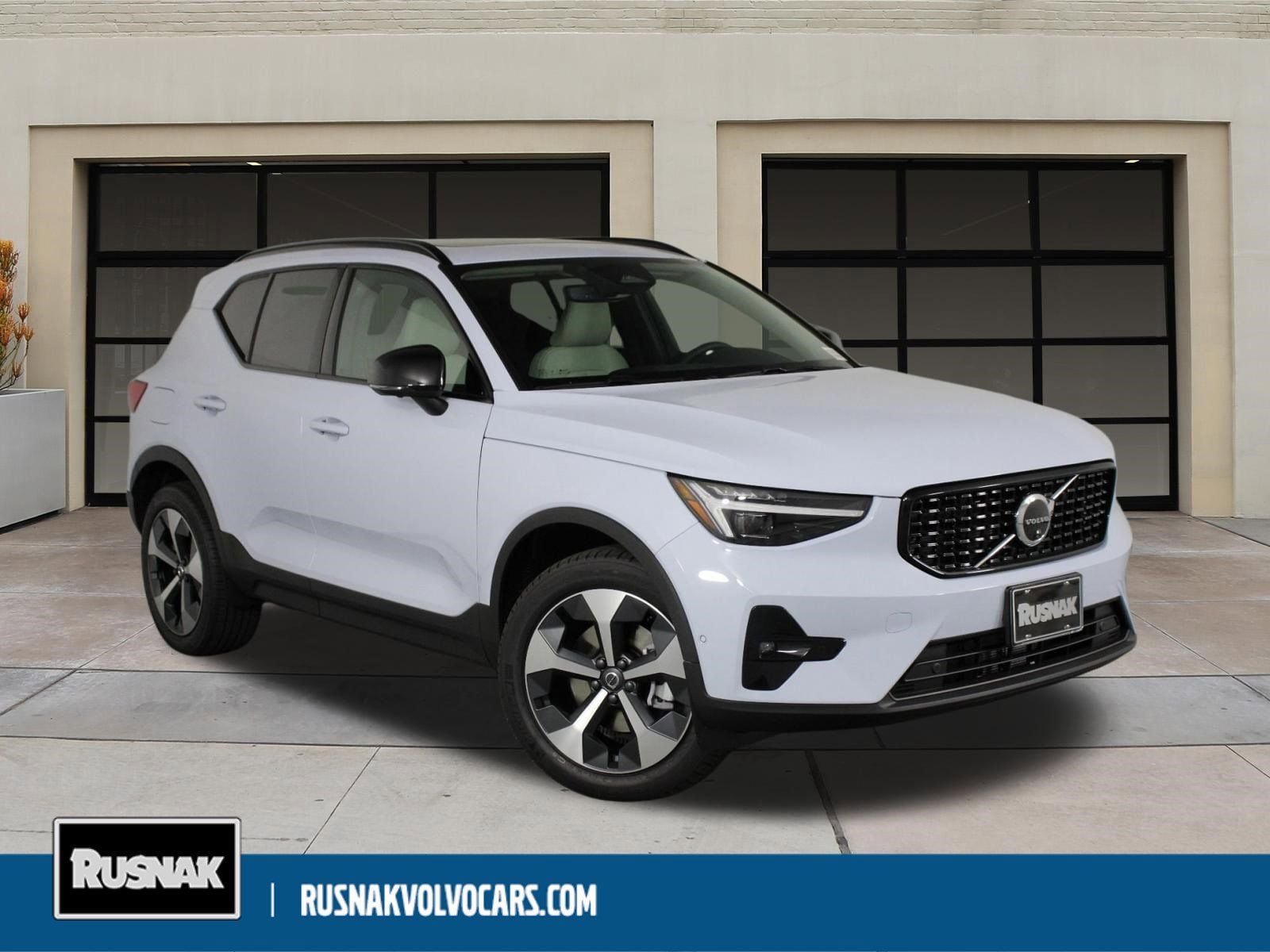 2026 Volvo XC40