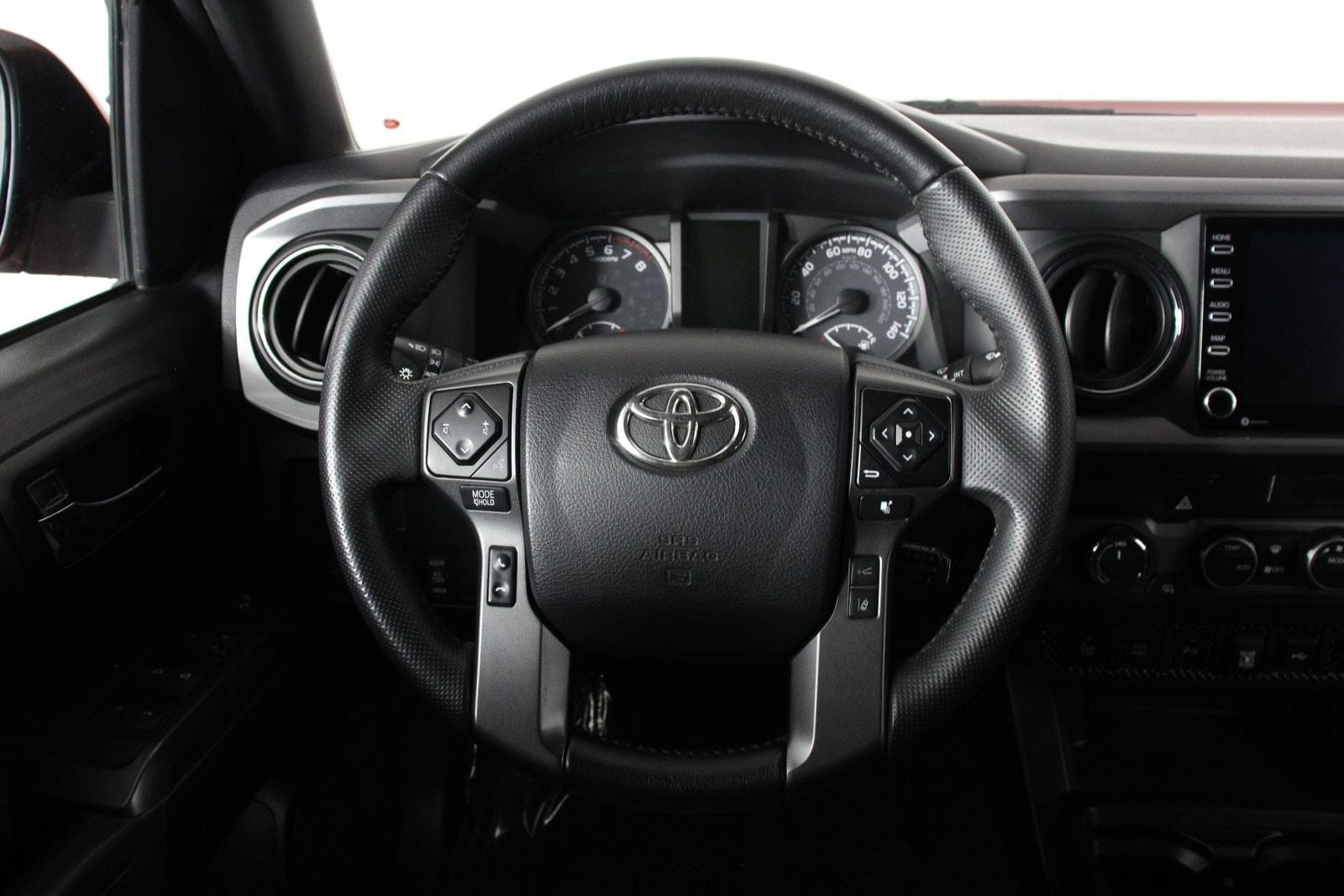2022 Toyota Tacoma TRD Off-Road photo 3