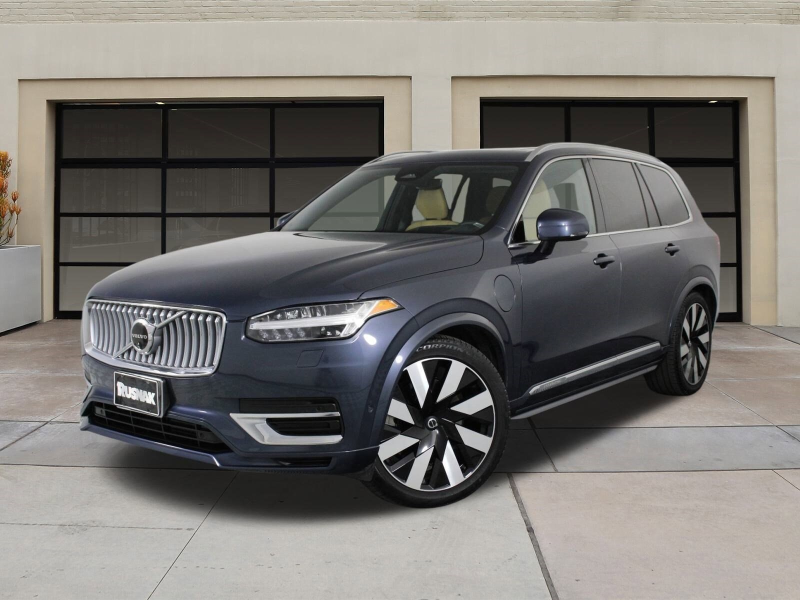 2024 Volvo XC90 Ultimate photo 2