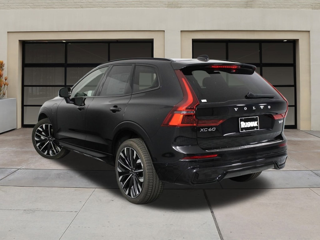 New 2026 Volvo XC60 plug-in hybrid T8 Ultra SUV