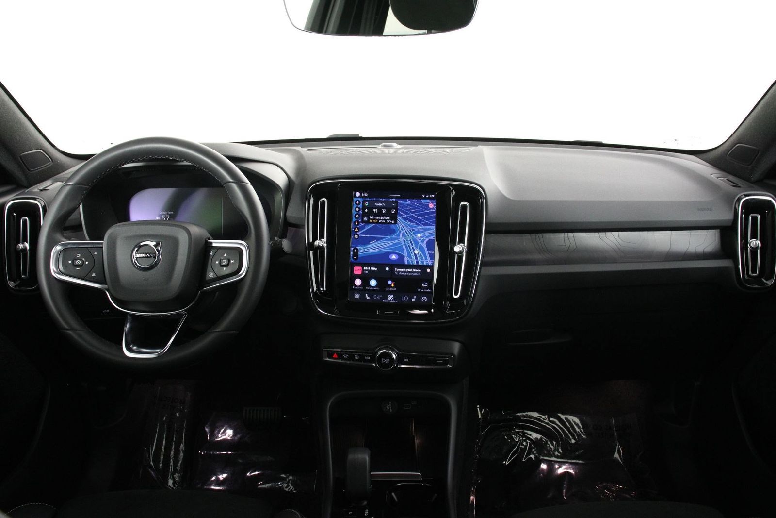 2023 Volvo C40 Recharge Pure Electric Twin Plus photo 6