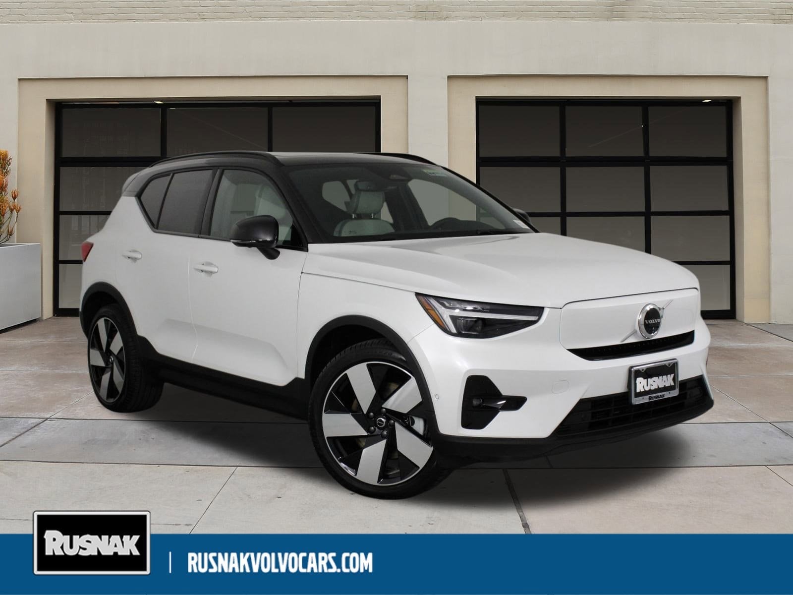 2026 Volvo EX40 Plus's photo