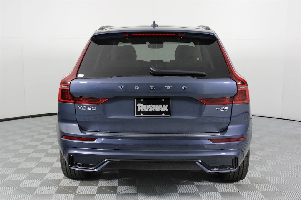 New 2026 Volvo XC60 plug-in hybrid T8 Ultra SUV