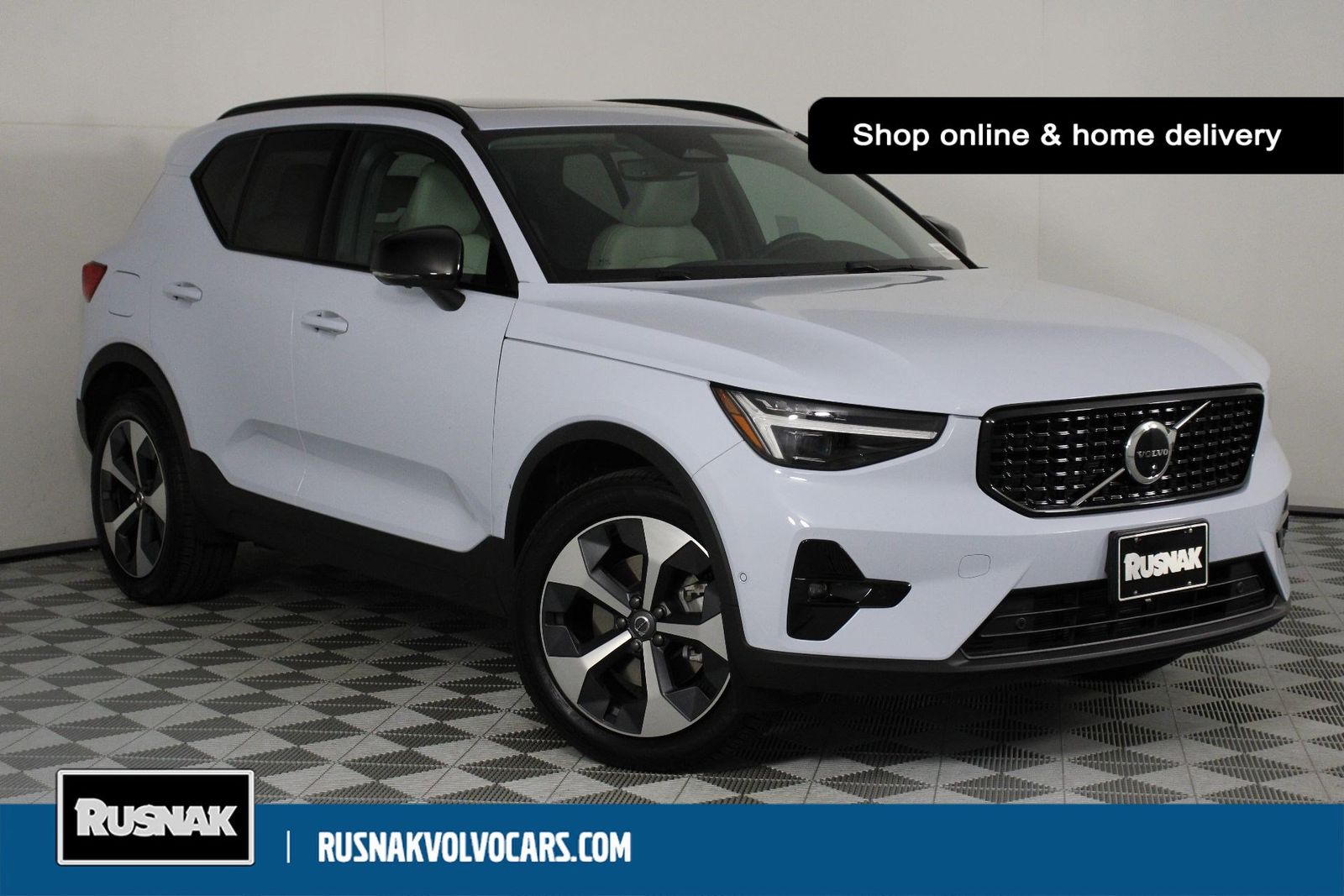 2026 Volvo XC40