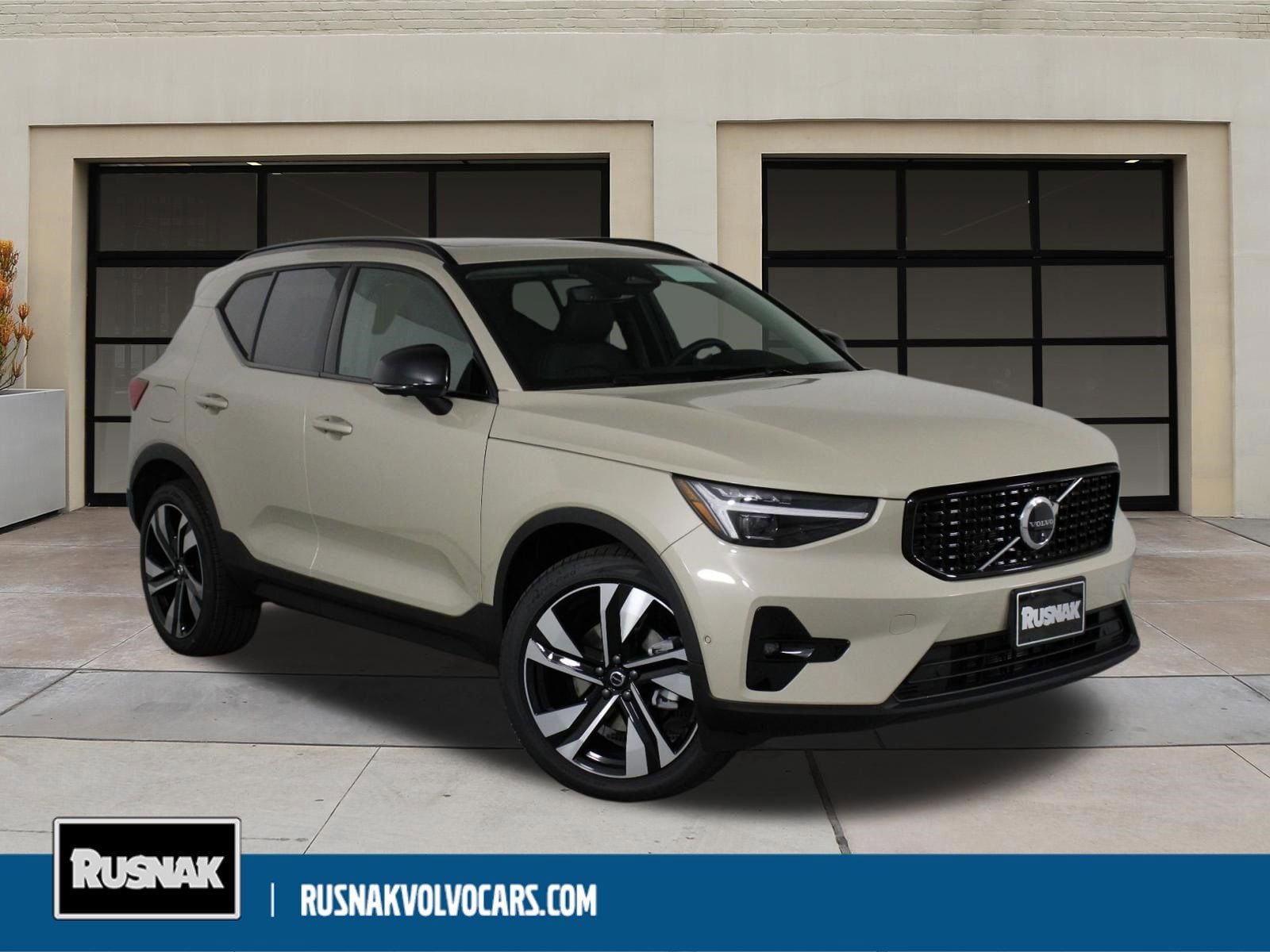 2026 Volvo XC40