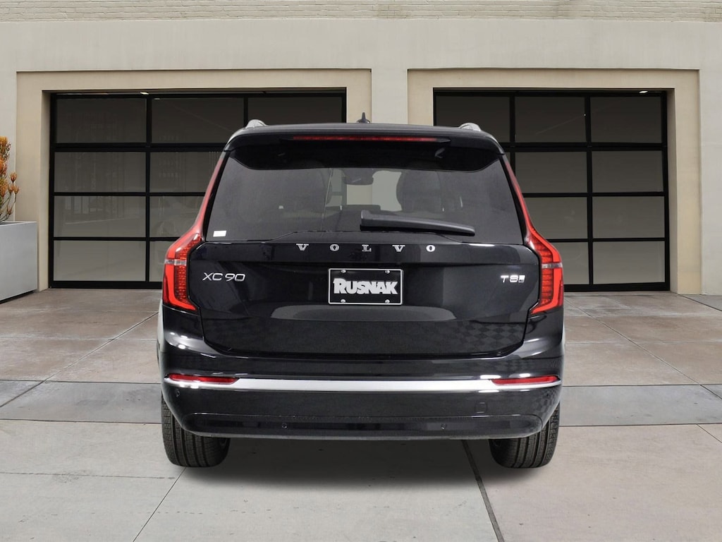 New 2026 Volvo XC90 plug-in hybrid T8 Plus 7-Seater SUV