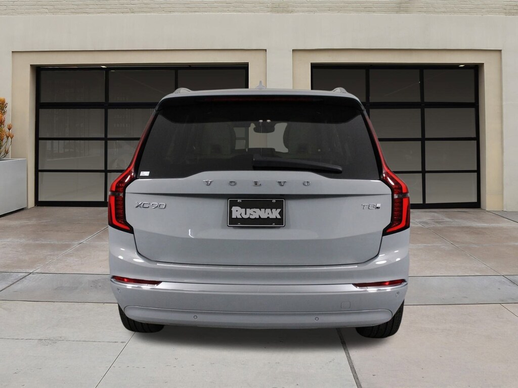 New 2026 Volvo XC90 plug-in hybrid T8 Ultra 7-Seater SUV