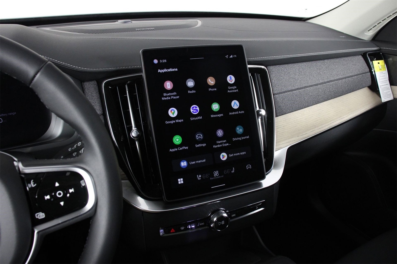 2026 Volvo XC90 Plus - Photo 6
