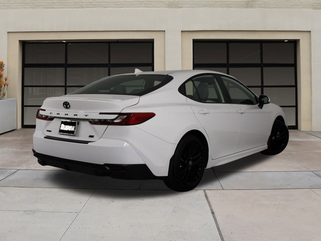 Used 2025 Toyota Camry SE Sedan