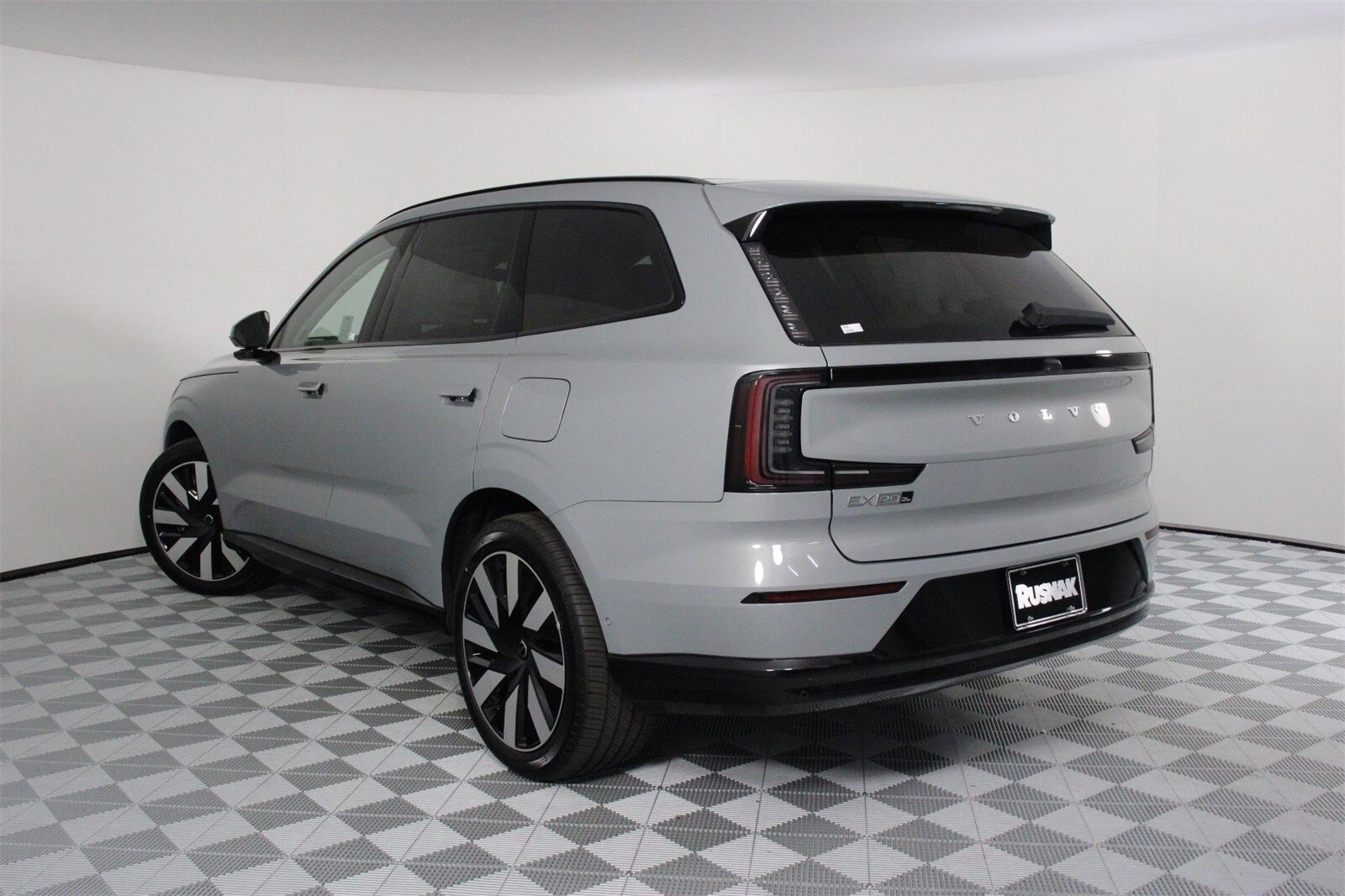 2025 Volvo EX90 Twin Motor Ultra photo 3