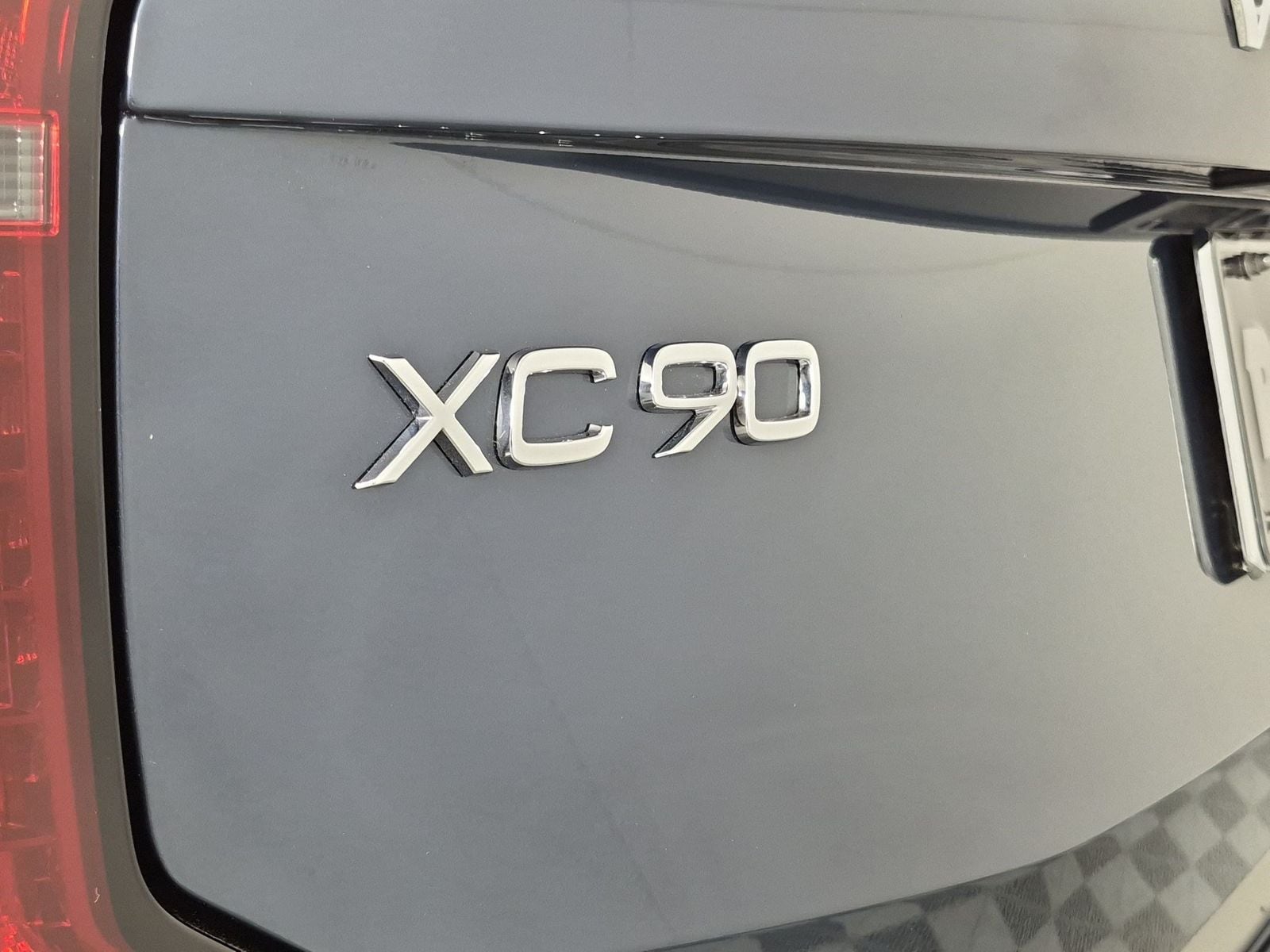 2026 Volvo XC90 Plus - Photo 18