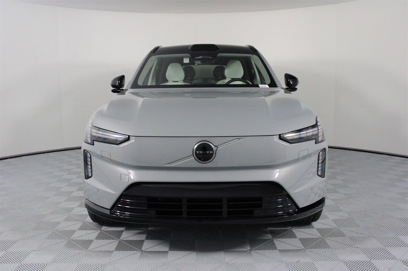 2025 Volvo EX90 Twin Motor Ultra photo 2