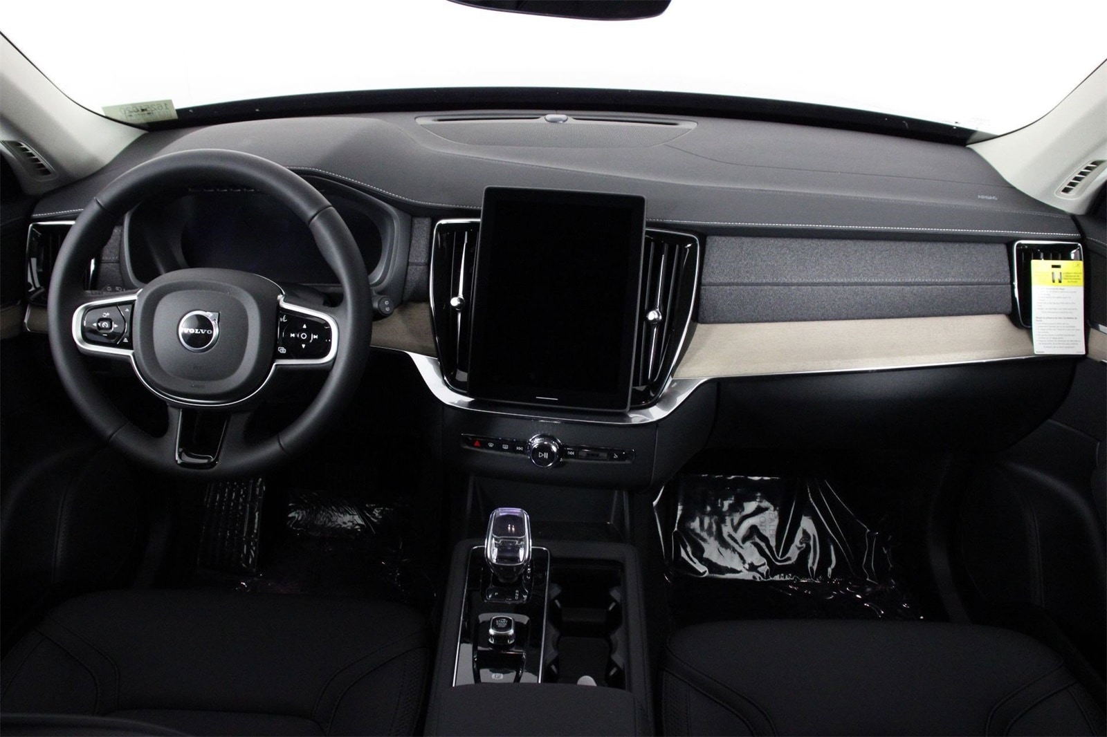 2025 Volvo XC90 B5 (2025.5) Core photo 5