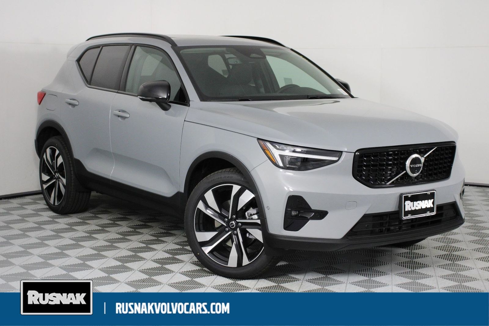 2026 Volvo XC40