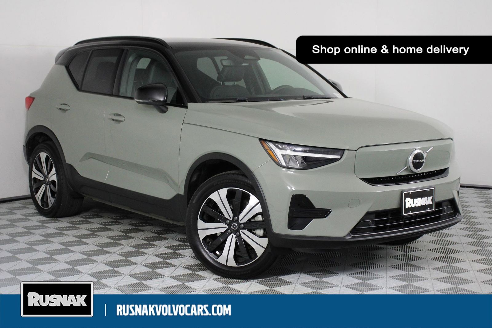 2023 Volvo XC40 P8 Recharge Core AWD's photo