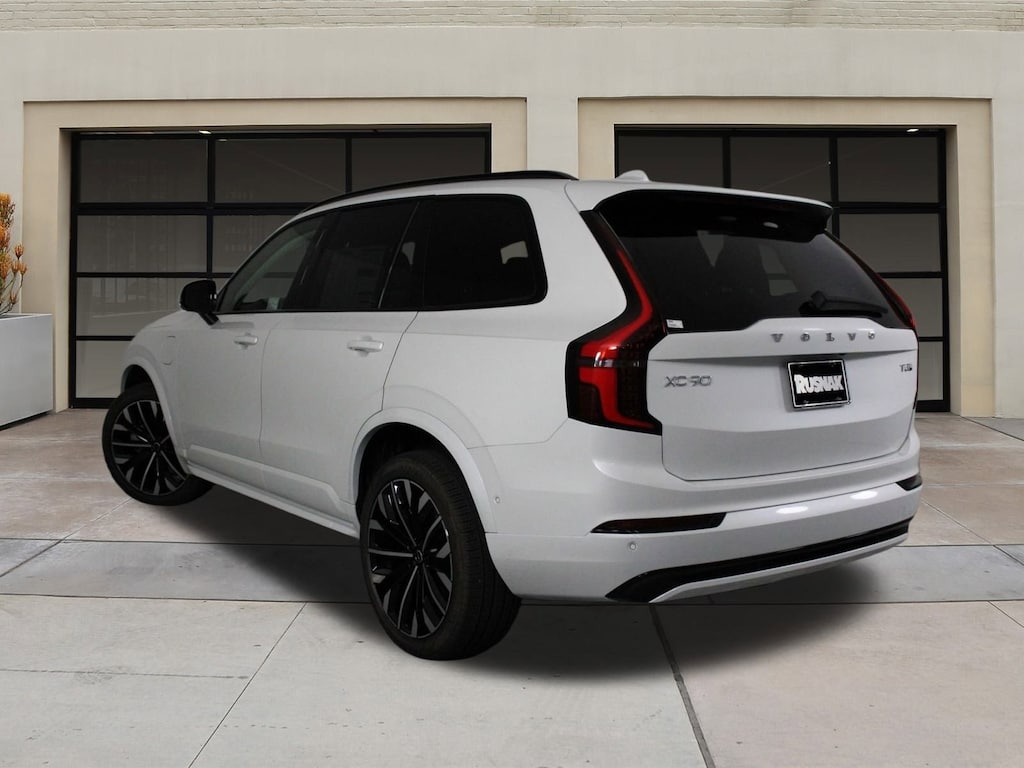New 2026 Volvo XC90 plug-in hybrid T8 Ultra Dark Theme 6-Seater SUV