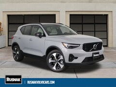 2026 Volvo XC40 B5 Plus AWD SUV
