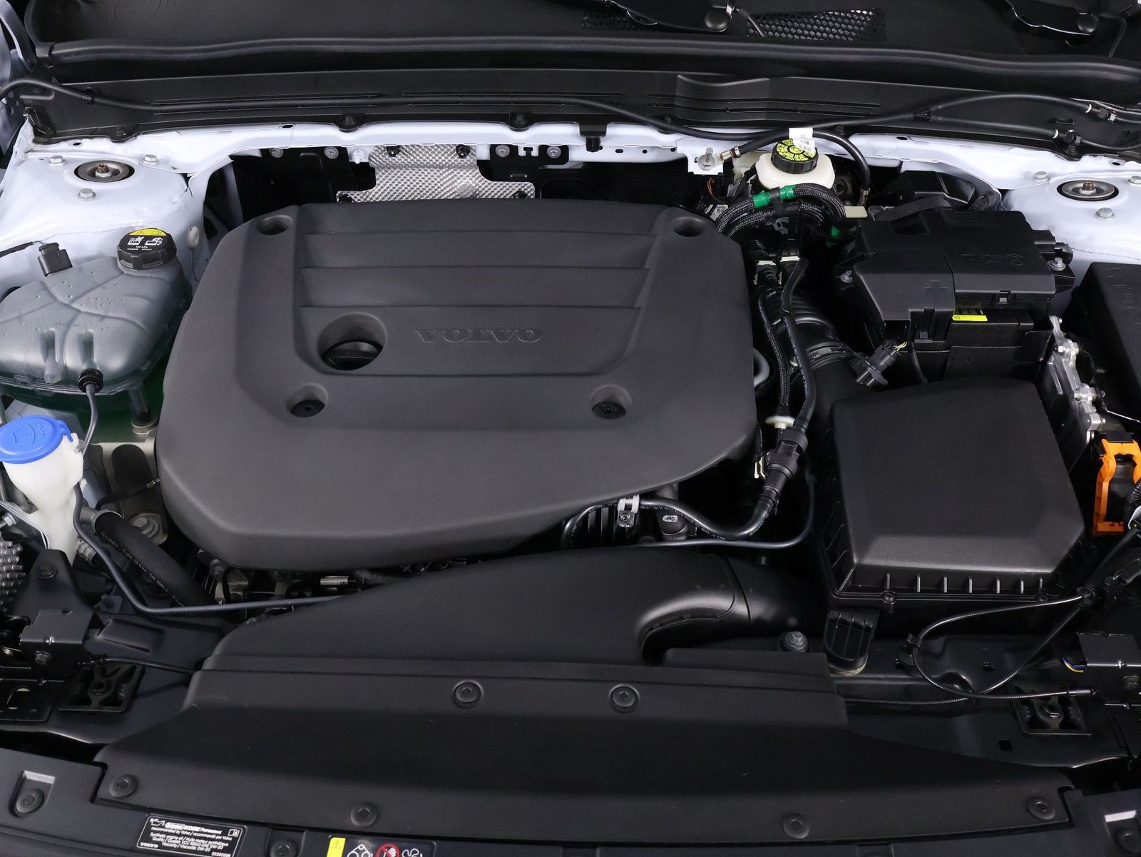 2026 Volvo XC40 Plus - Photo 24