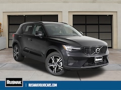 2026 Volvo XC40 B4 Core FWD SUV
