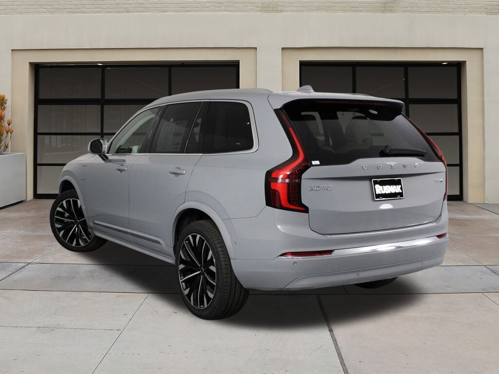 New 2026 Volvo XC90 plug-in hybrid T8 Ultra 7-Seater SUV