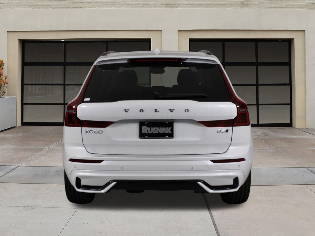 New 2026 Volvo XC60 B5 Ultra SUV