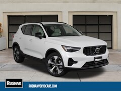 2026 Volvo XC40 B5 Plus AWD SUV