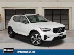 2026 Volvo XC40 B5 Plus AWD SUV