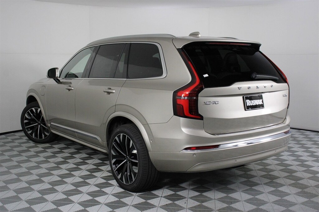 New 2026 Volvo XC90 plug-in hybrid T8 Plus 7-Seater SUV