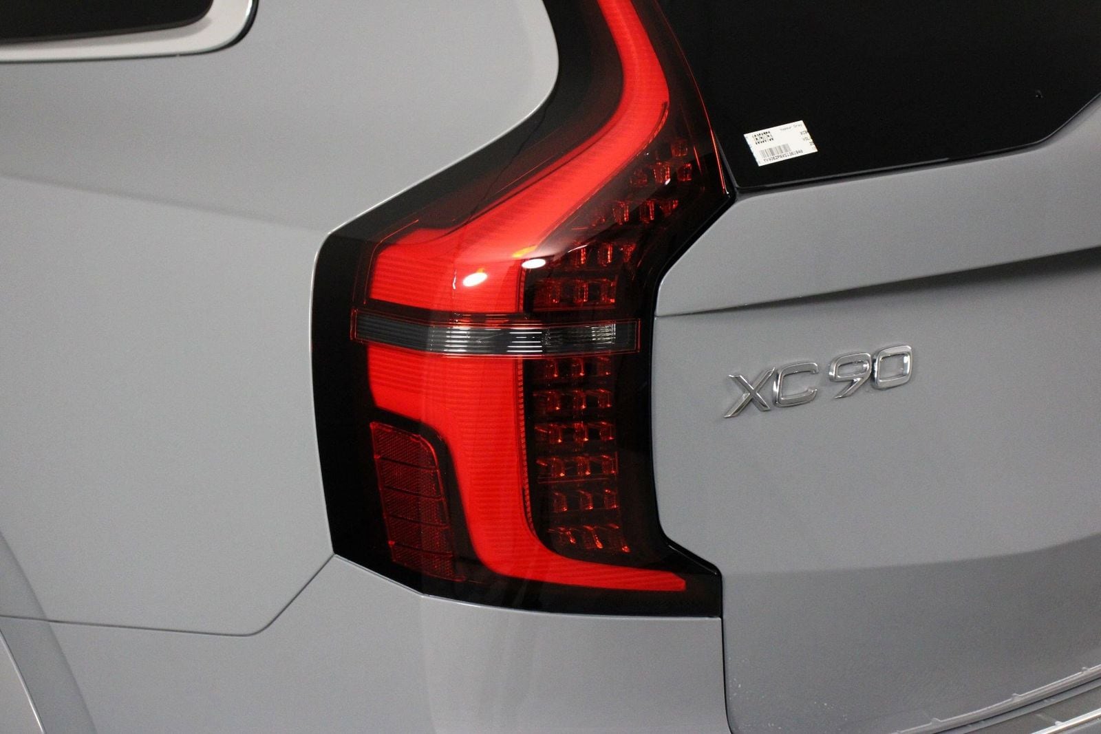 2025 Volvo XC90 Core - Photo 15