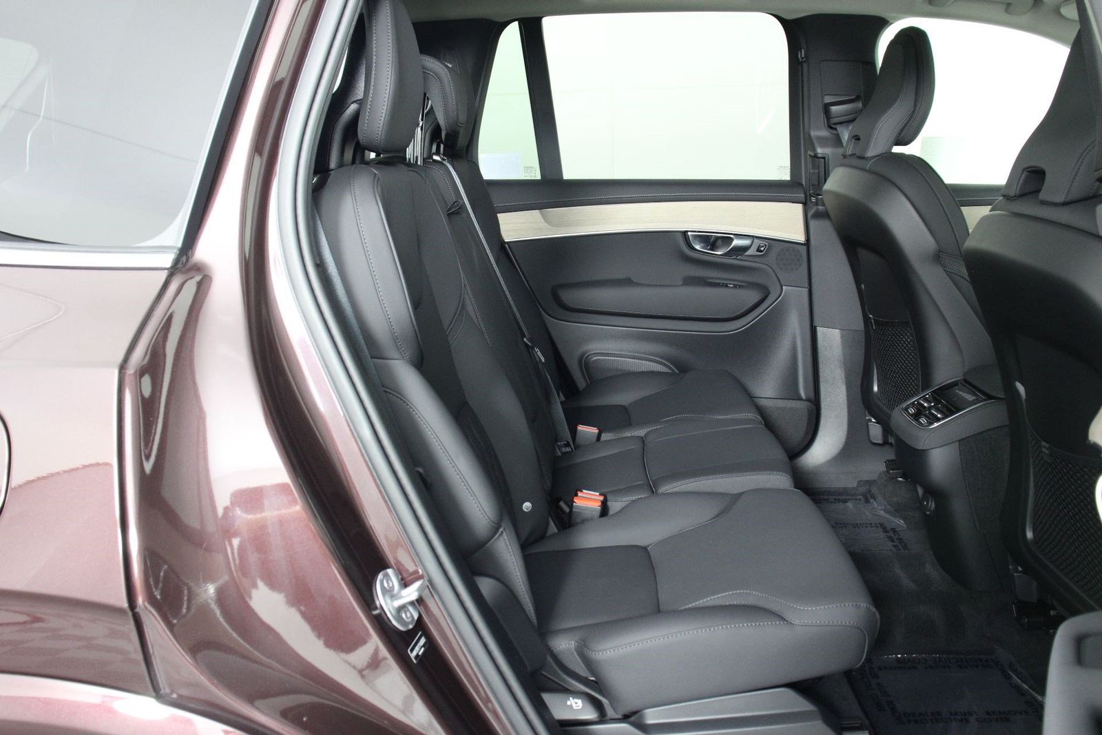 2026 Volvo XC90 Plus - Photo 30