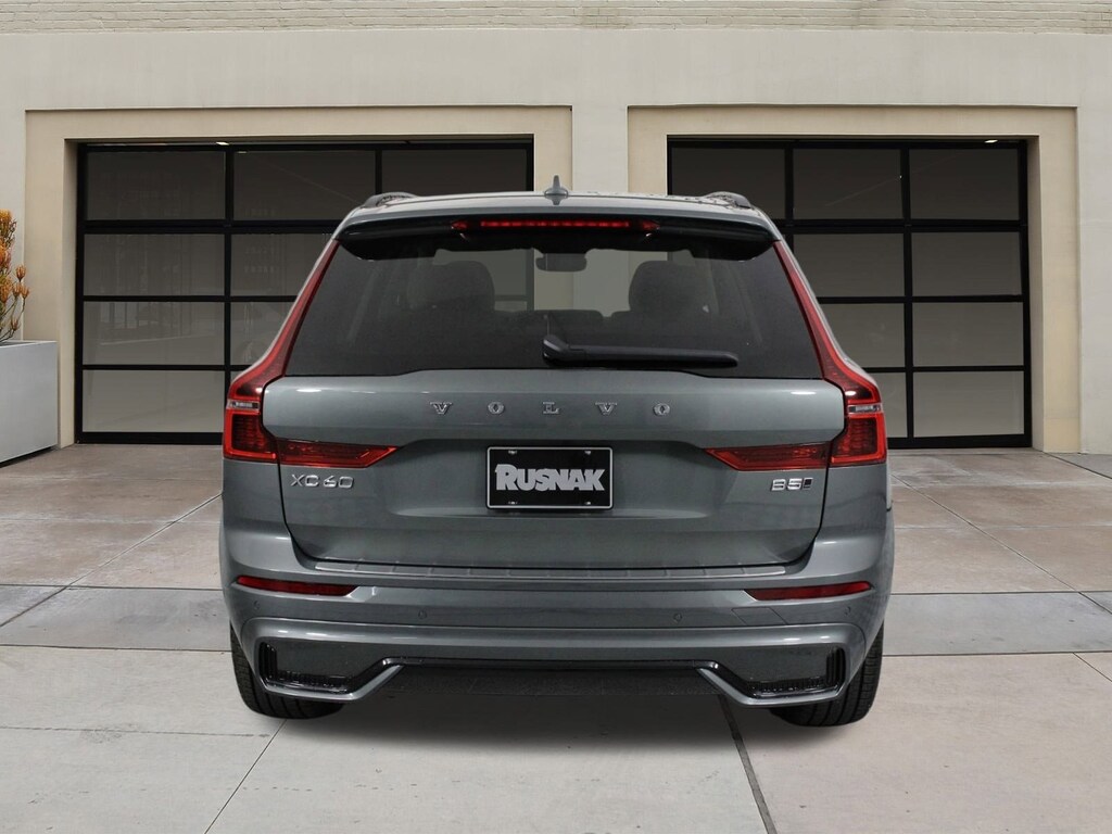 New 2026 Volvo XC60 B5 Ultra SUV
