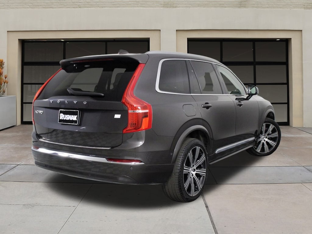Certified 2024 Volvo XC90 plug-in hybrid T8 Plus Bright Theme 7 Passenger SUV