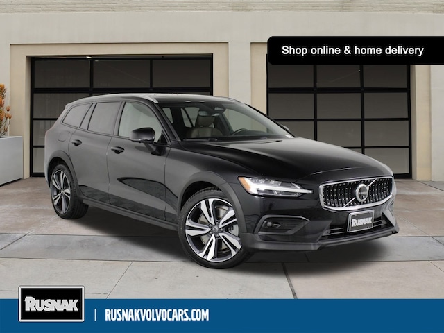 2023 Volvo V60 Cross Country B5 Plus Wagon