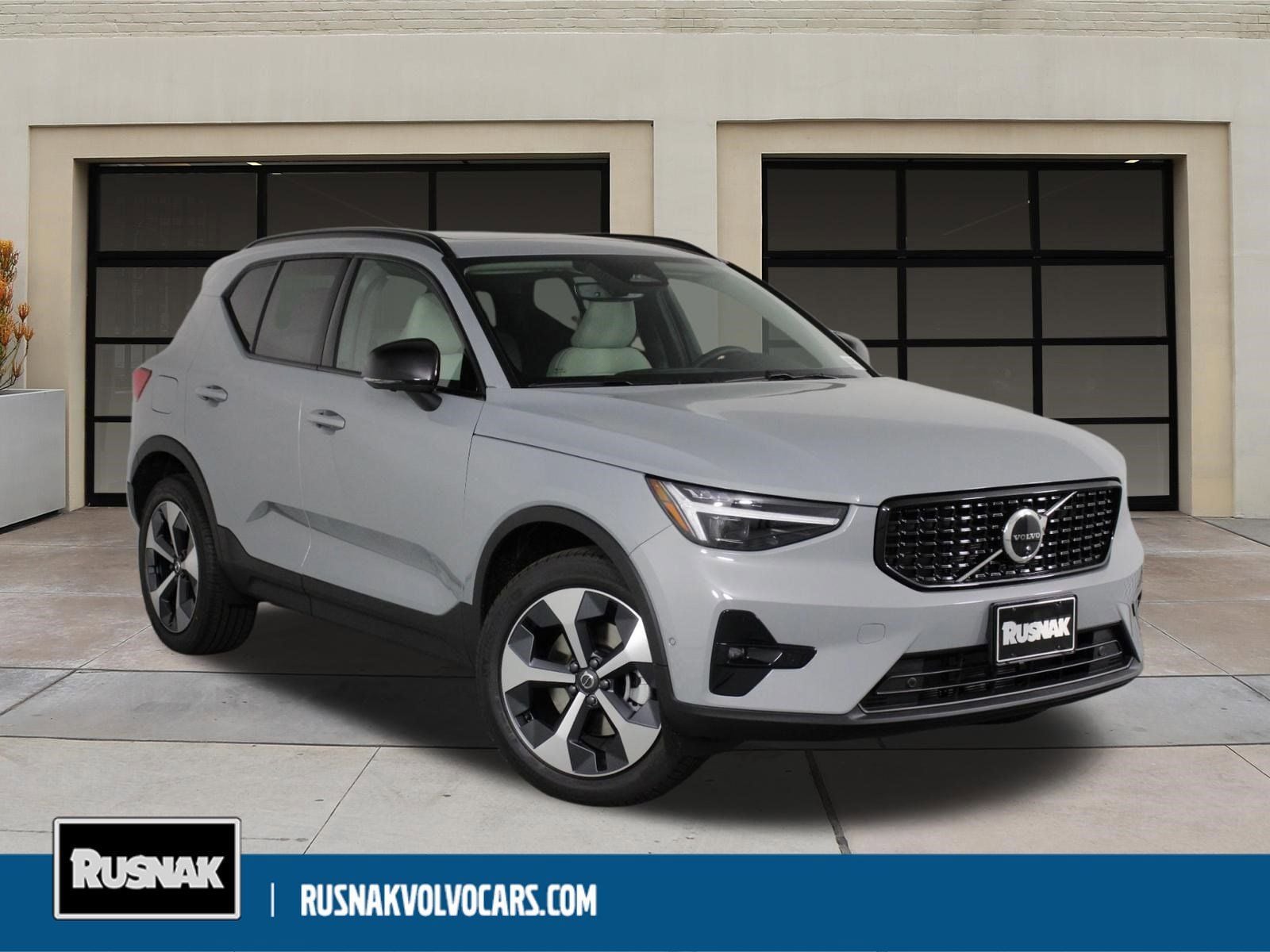 2026 Volvo XC40