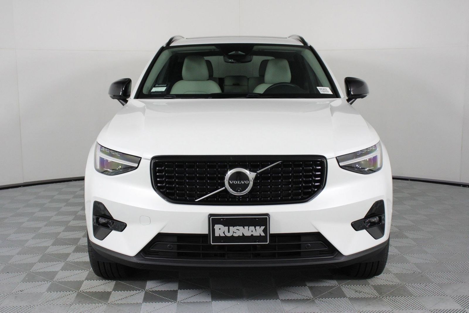 2026 Volvo XC40 B5 Ultra photo 5