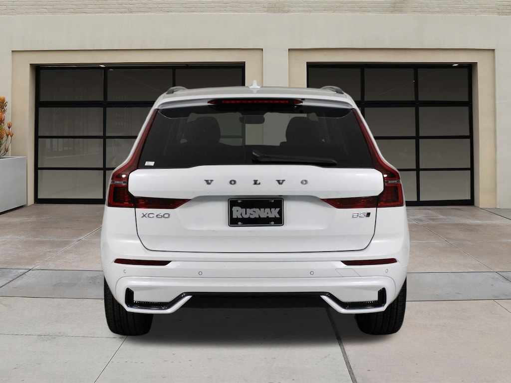New 2026 Volvo XC60 B5 Ultra SUV