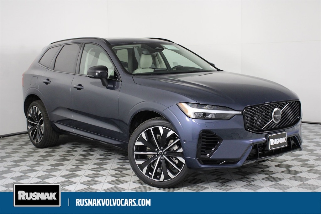 New 2026 Volvo XC60 plug-in hybrid T8 Ultra SUV