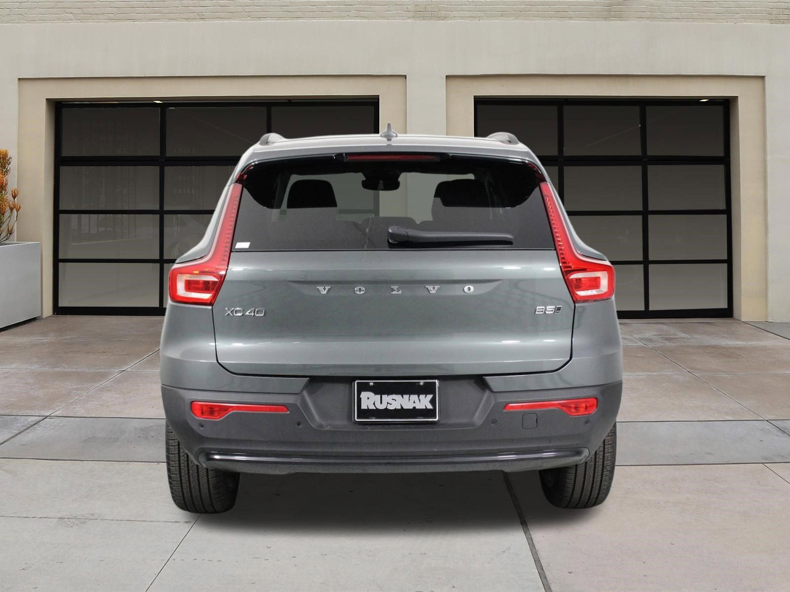 2026 Volvo XC40 B5 Ultra photo 4