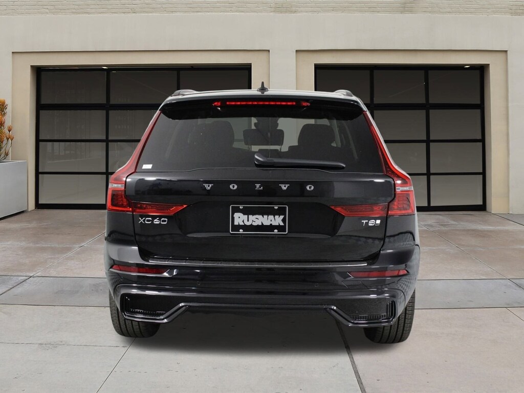 New 2026 Volvo XC60 plug-in hybrid T8 Ultra SUV