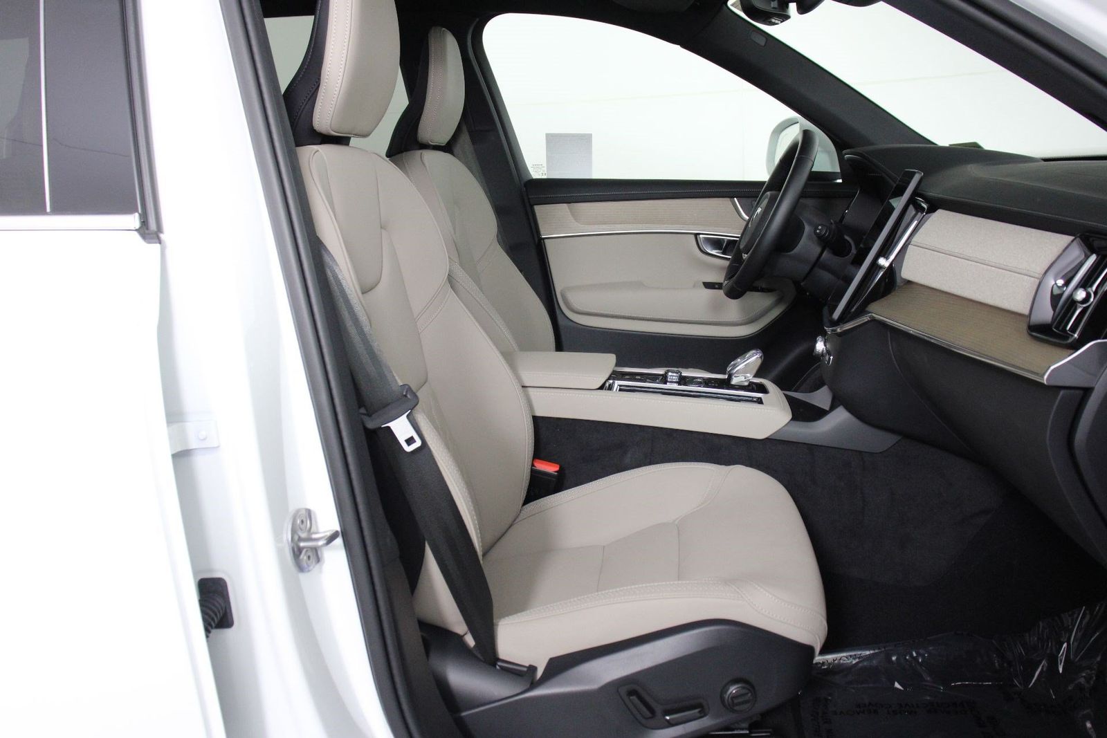 2026 Volvo XC90 Core - Photo 29