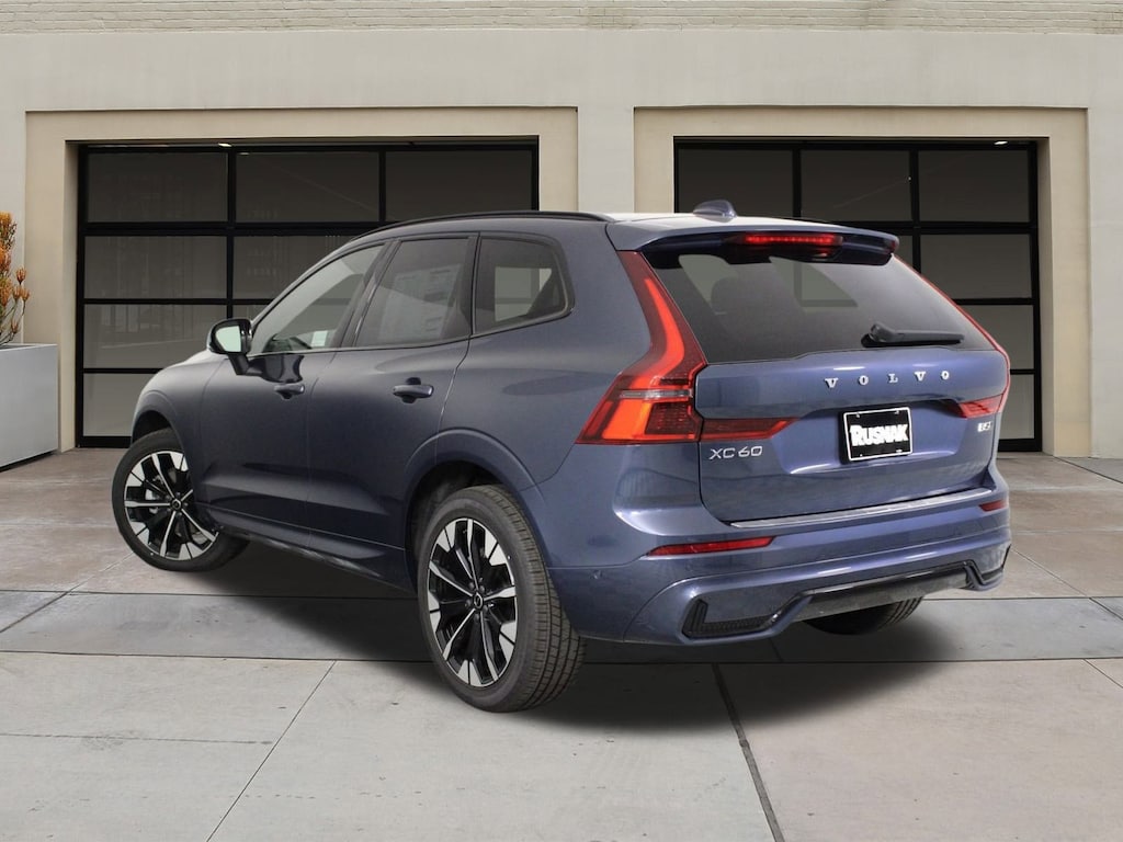 New 2026 Volvo XC60 B5 Plus SUV