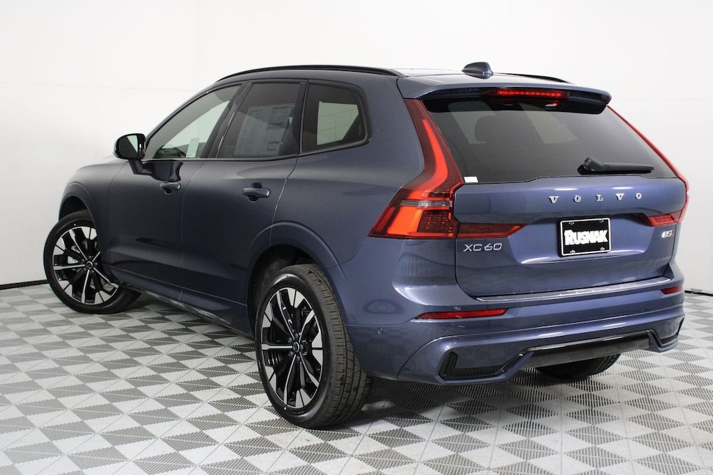 New 2026 Volvo XC60 B5 Plus SUV