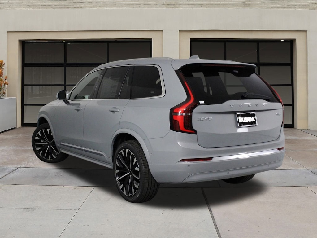 New 2026 Volvo XC90 plug-in hybrid T8 Plus 7-Seater SUV