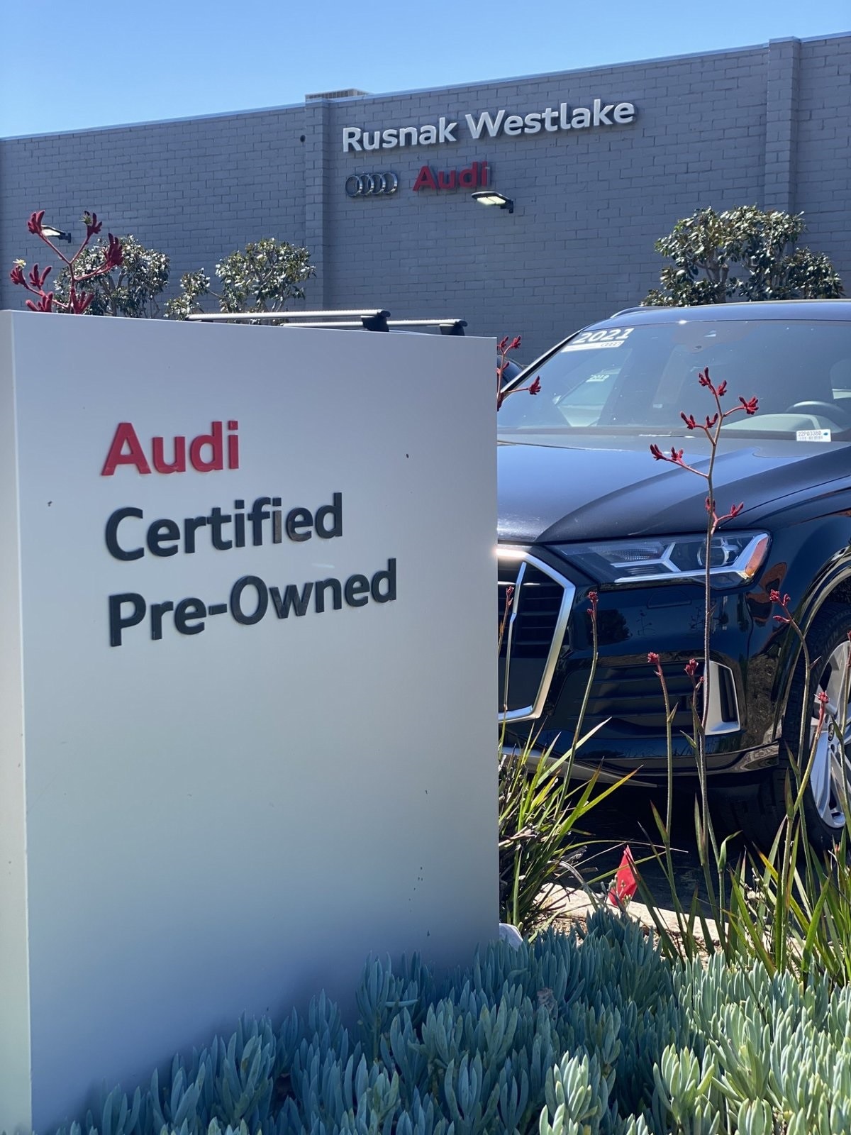 Used 2019 Audi A8 Base with VIN WAU8DAF84KN015906 for sale in Thousand Oaks, CA