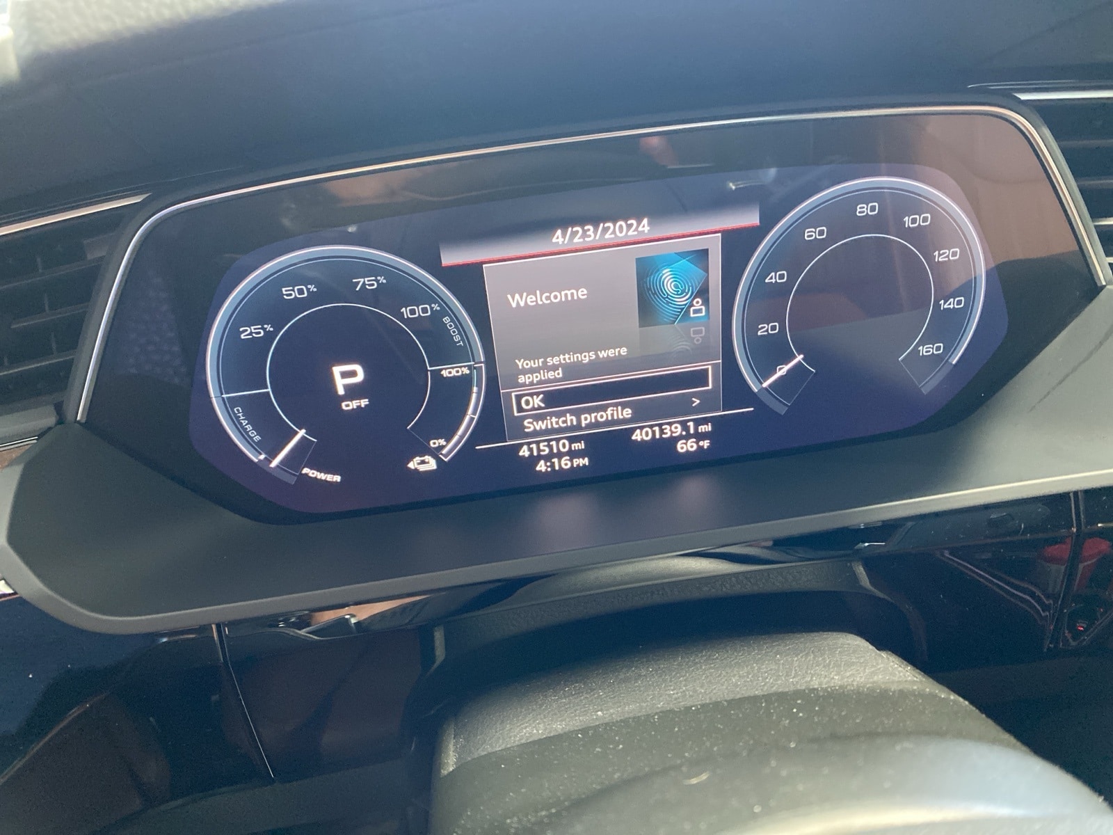 Used 2019 Audi e-tron Prestige with VIN WA1VAAGE0KB021149 for sale in Thousand Oaks, CA