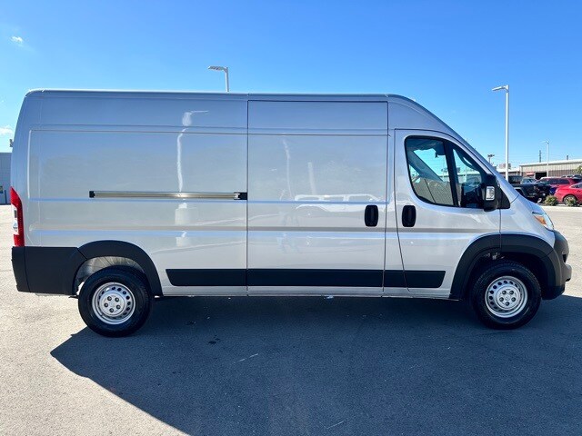 2026 Ram ProMaster 2500 photo 2
