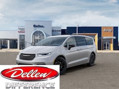 2026 Chrysler Pacifica SELECT AWD Passenger Van