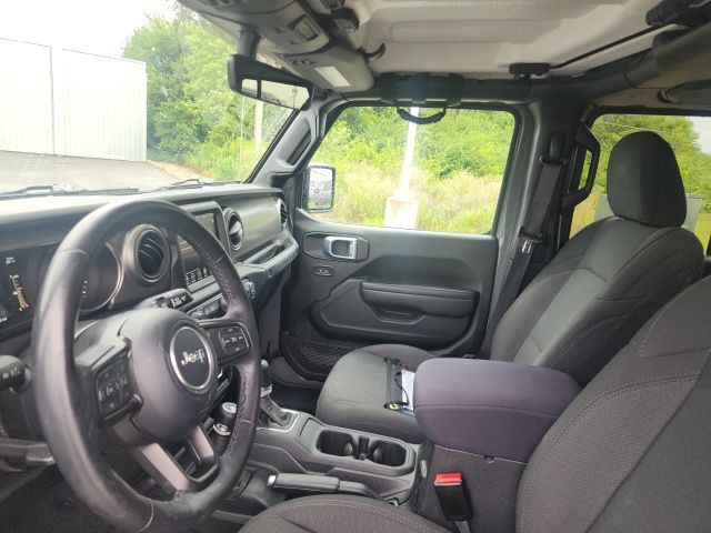 Photo 10