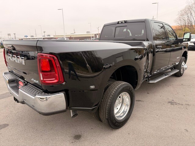 2026 Ram 3500 Big Horn photo 3