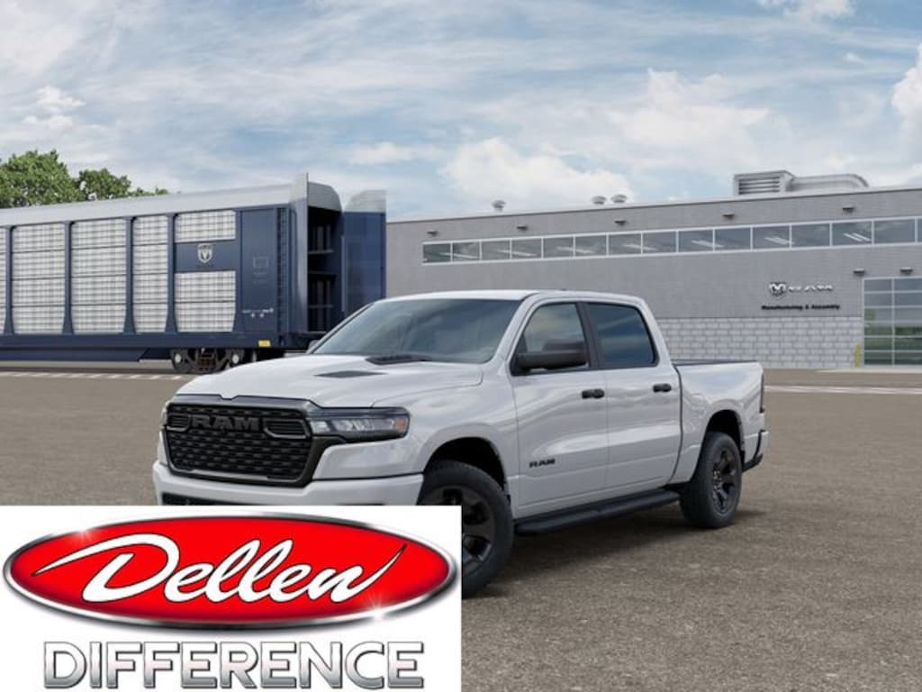 New 2026 Ram 1500 EXPRESS CREW CAB 4X4 5'7 BOX Pickup